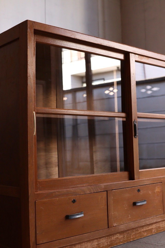 ガラス引戸棚 | 全ての商品 - 古家具古道具 そうすけ