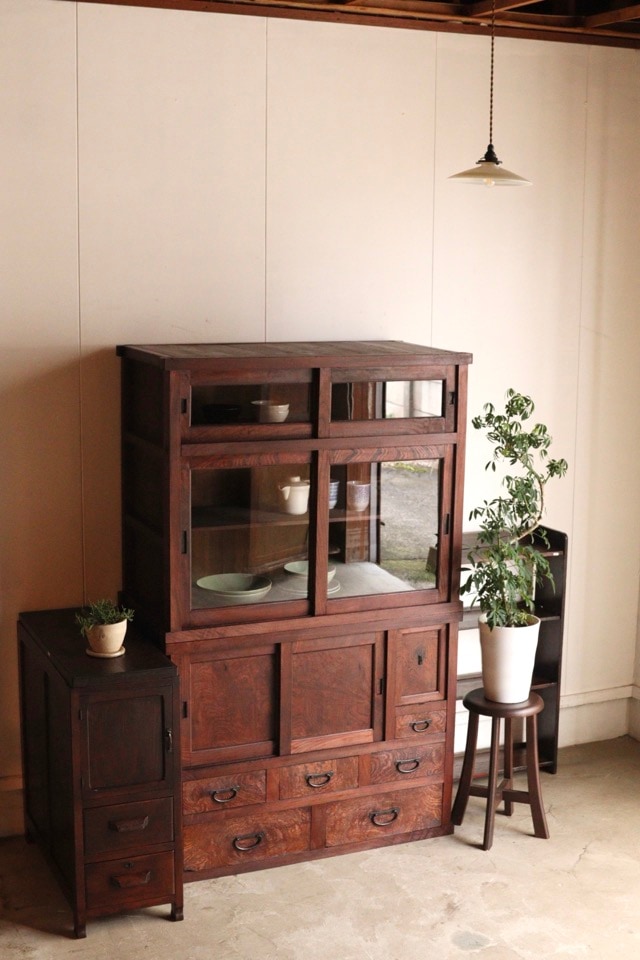 水屋箪笥