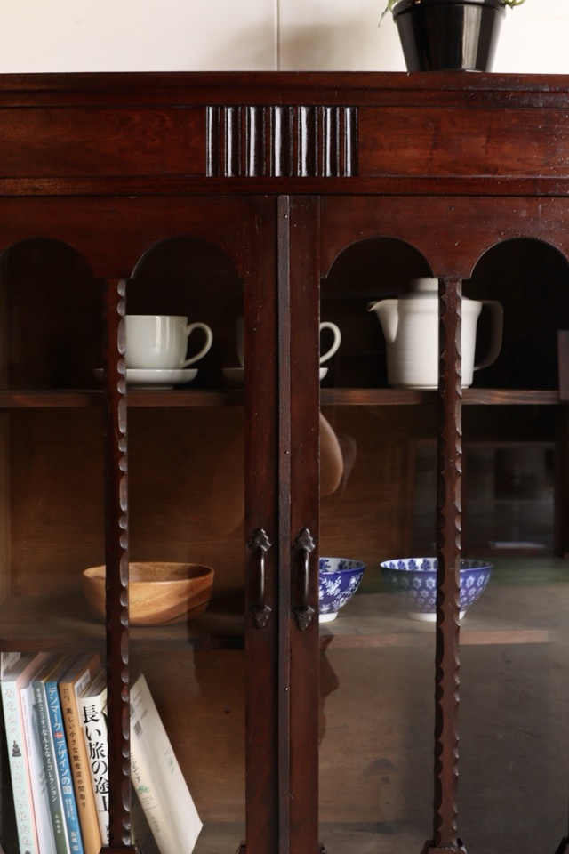 ガラス戸棚 | 全ての商品 - 古家具古道具 そうすけ