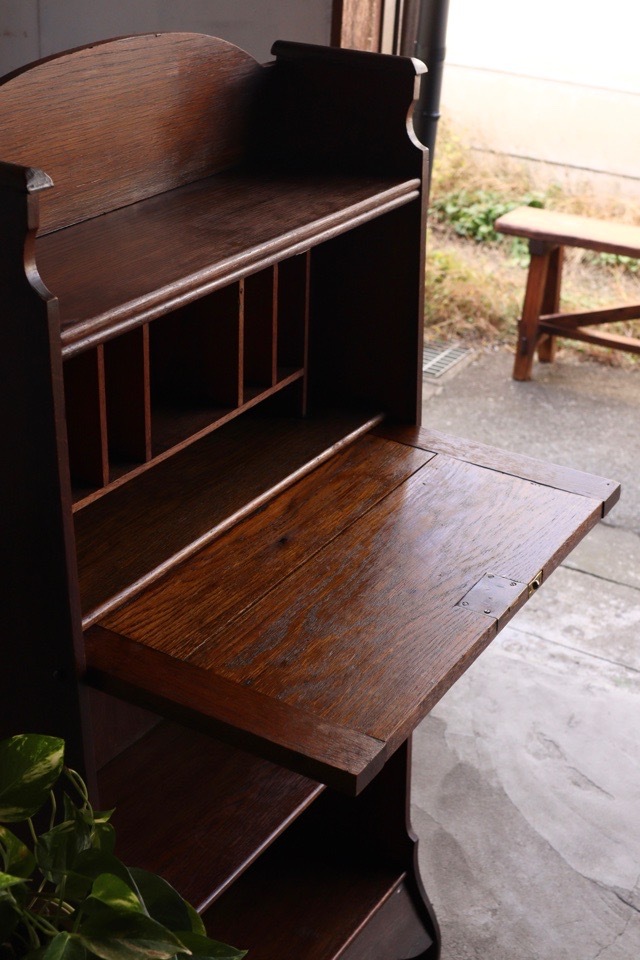 ライティングデスク