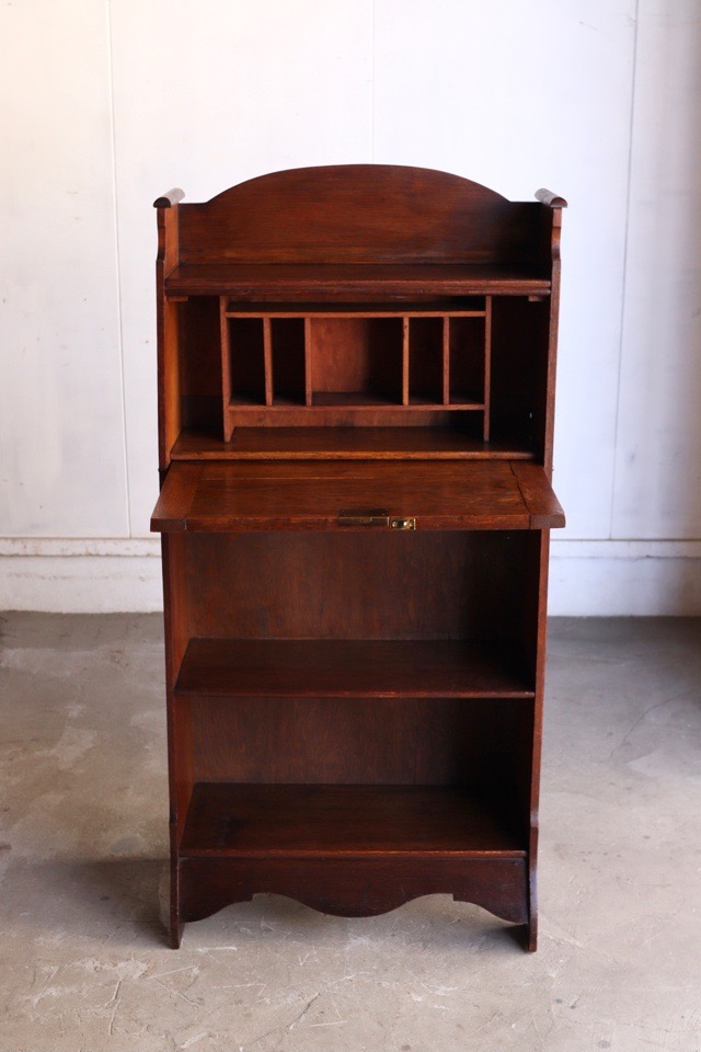 ライティングデスク