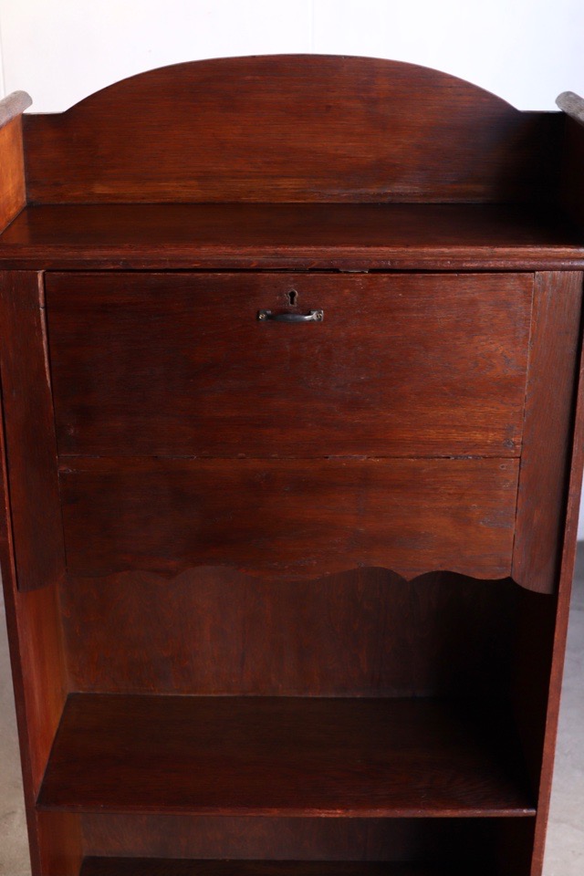 ライティングデスク