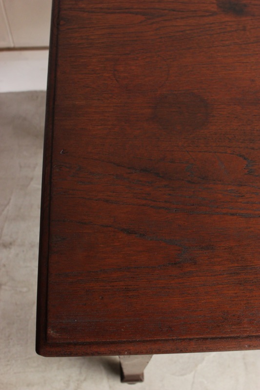 ダイニングテーブル