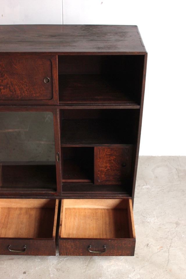 Used美品☆小さくてしっかりした茶箪笥☆幅60 古い黒柿の茶箪笥 | meguri