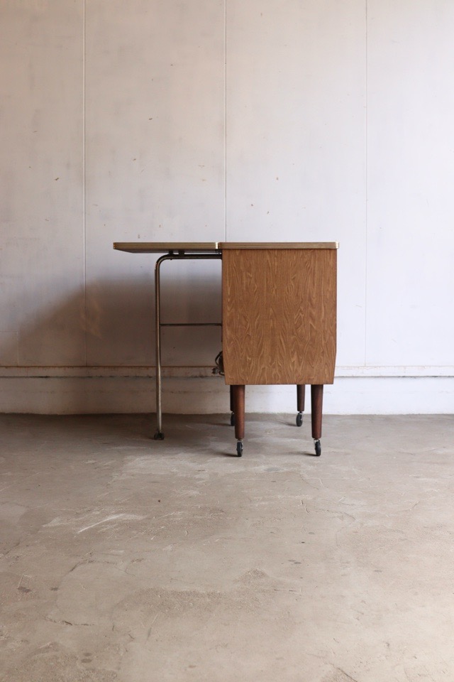 テーブルワゴン