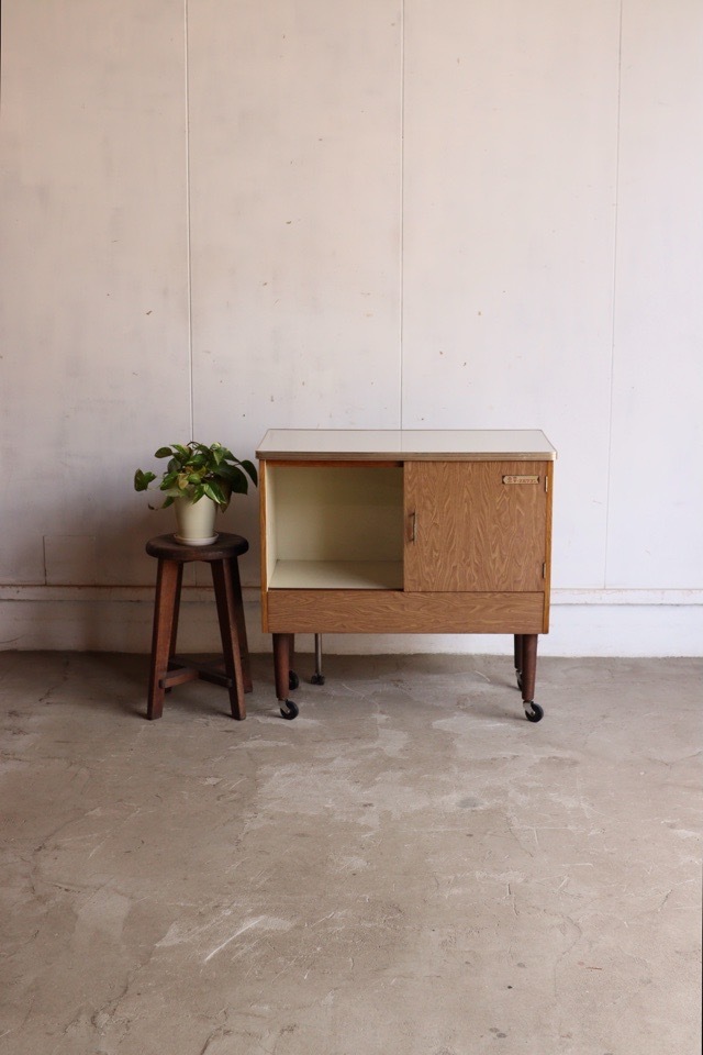 テーブルワゴン