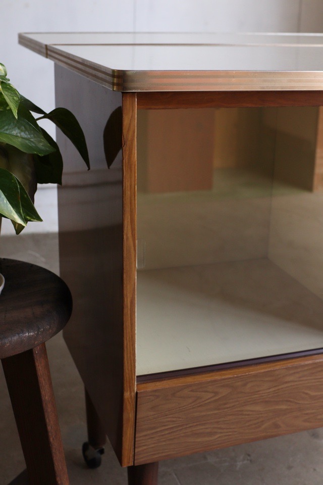 テーブルワゴン