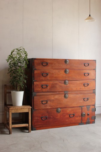 前欅の時代箪笥