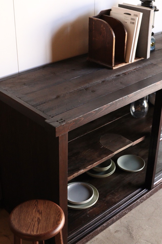 ガラス引戸棚 | 全ての商品 - 古家具古道具 そうすけ