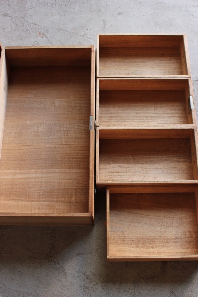 古家具 古道具 生活雑貨 蚤の市 ふるい桐の小引出し 9段小引出し 紙