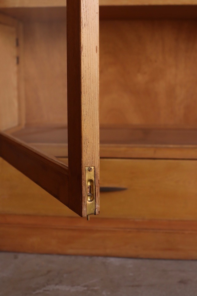 9/30まで！　古家具　木製　ガラス戸棚 ガラス戸棚 | 全ての商品 - 古家具古道具 そうすけ