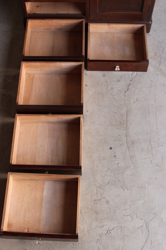 歯医者さんのチェスト