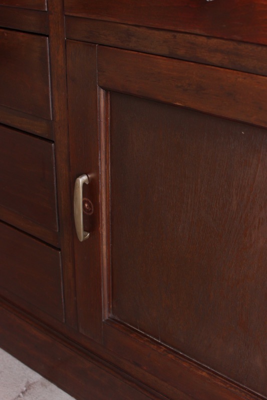 歯医者さんのチェスト