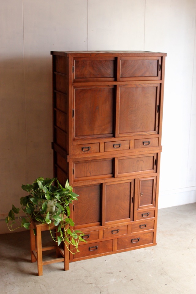 水屋箪笥