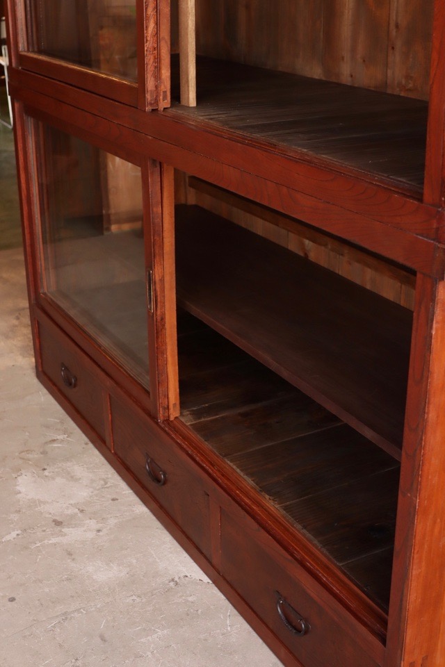 水屋箪笥 | 引戸棚/水屋箪笥,ガラス引戸棚 - 古家具古道具 そうすけ