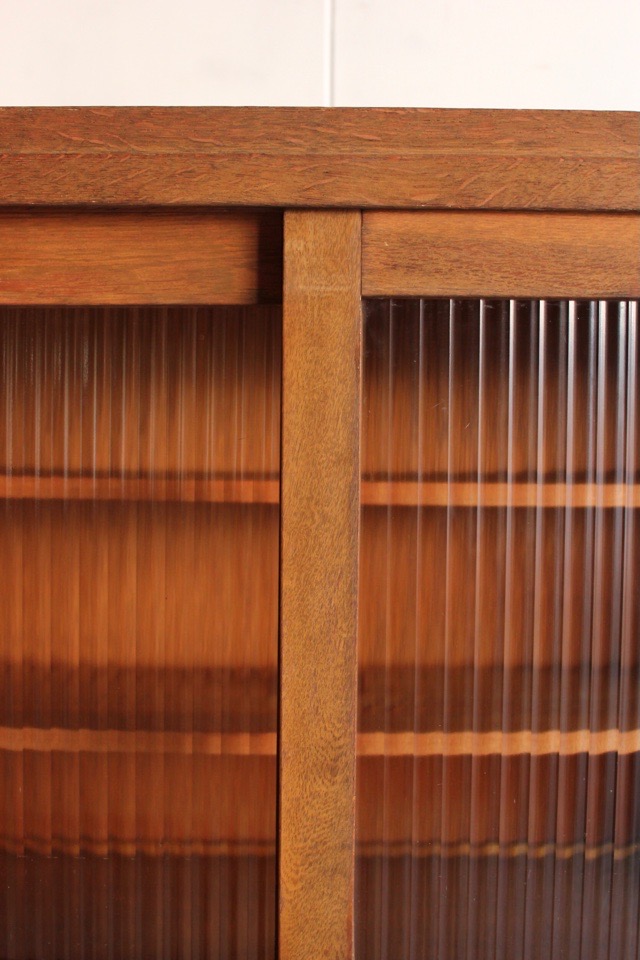 モールガラスの食器棚 | 全ての商品 - 古家具古道具 そうすけ