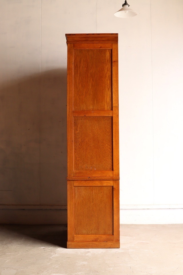 ガラス引戸棚 | 全ての商品 - 古家具古道具 そうすけ