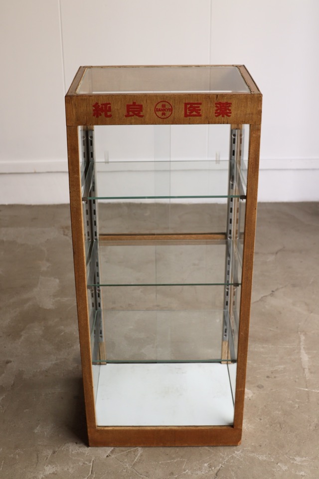 ガラスケース　