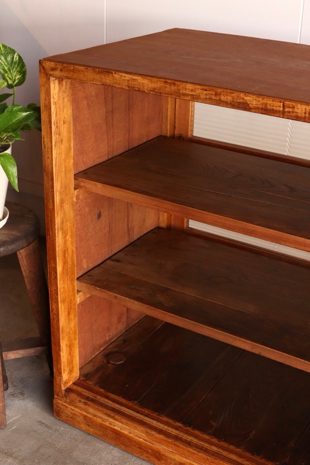 両面ガラス引戸棚　