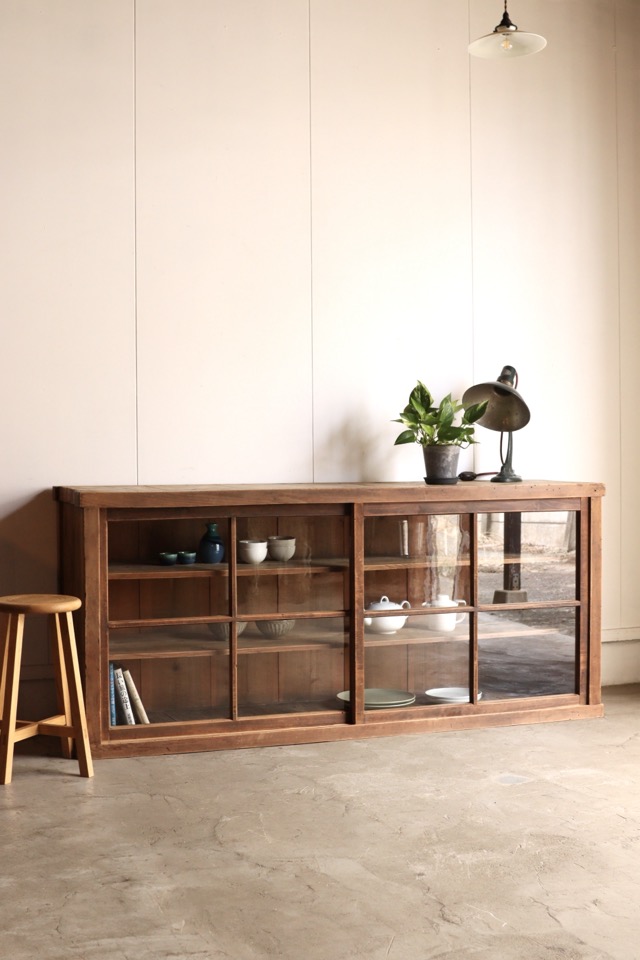 ☆Rate☆  古家具 引戸棚 ガラス引戸棚 | 全ての商品 - 古家具古道具 そうすけ