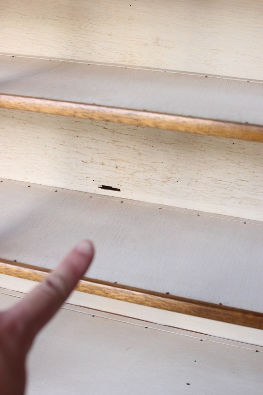 横長ガラス引戸棚