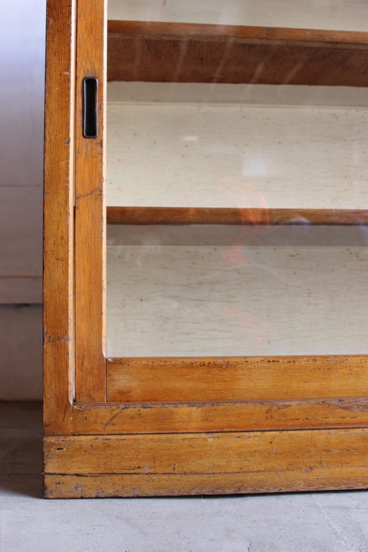 ガラス引き戸棚【総無垢材】 ひのき無垢 吊り戸棚［ガラス仕様］ | HINOKICRAFT