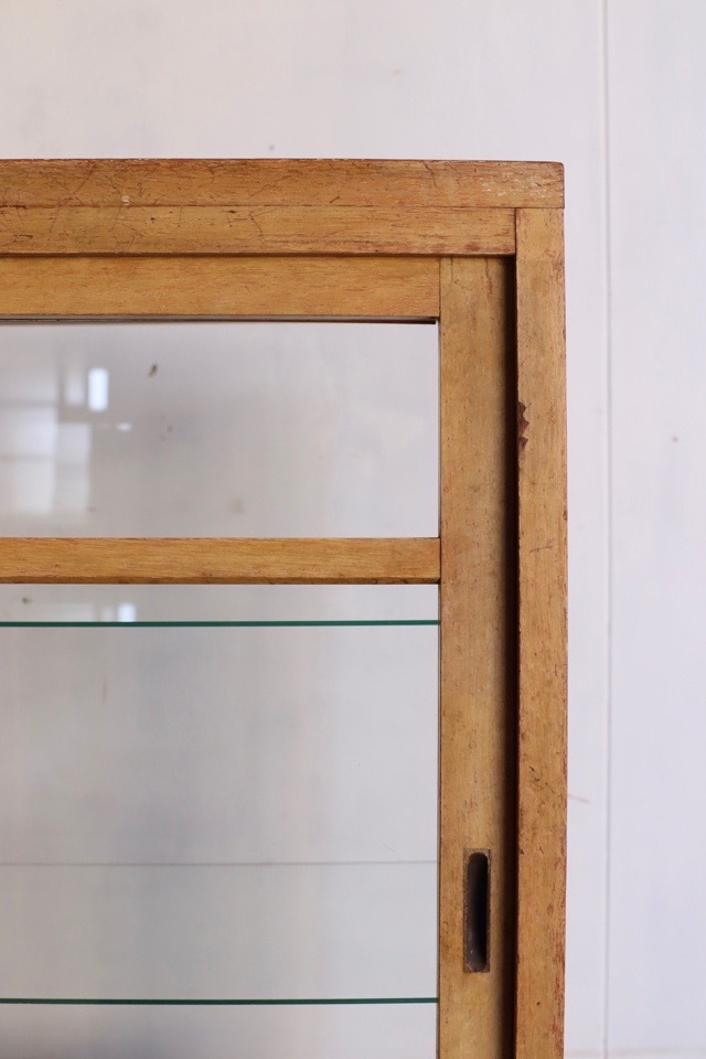 小さいガラスショーケース 古道具 古家具 小ぶりなカウンターショーケース 古家具/アンティーク/ガラス