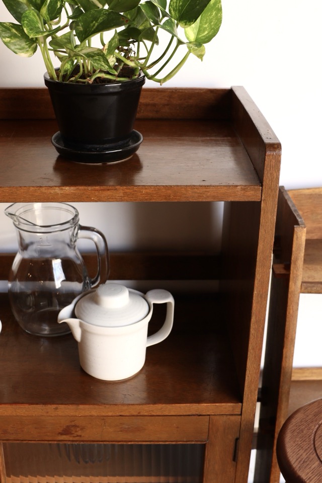 モールガラス戸棚