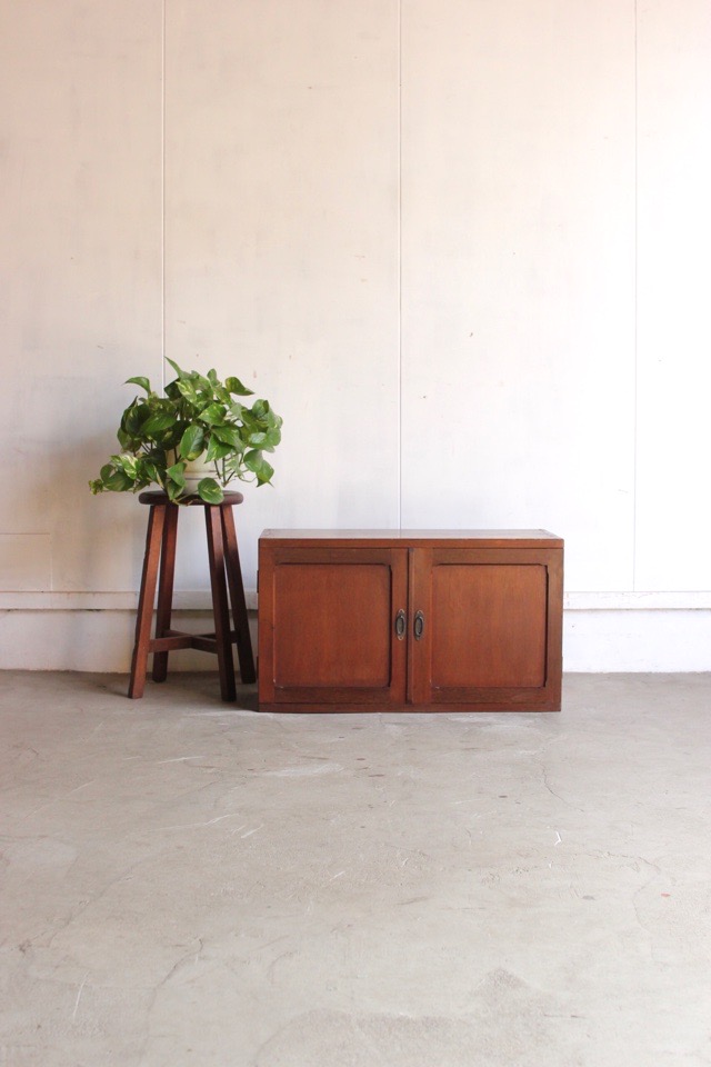 引出し15杯の小戸棚