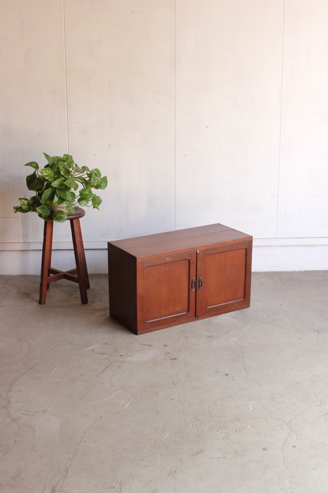 引出し15杯の小戸棚