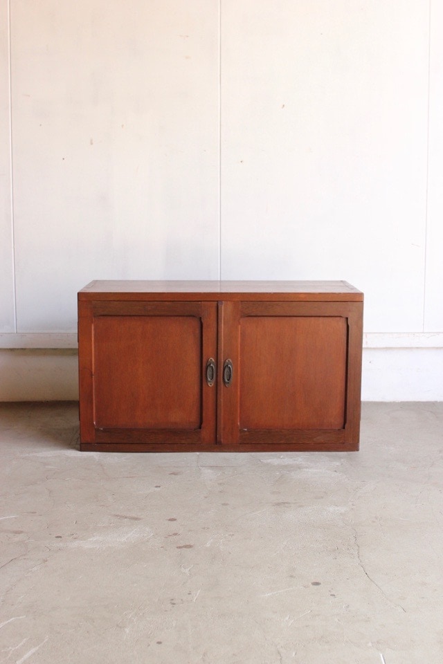 引出し15杯の小戸棚