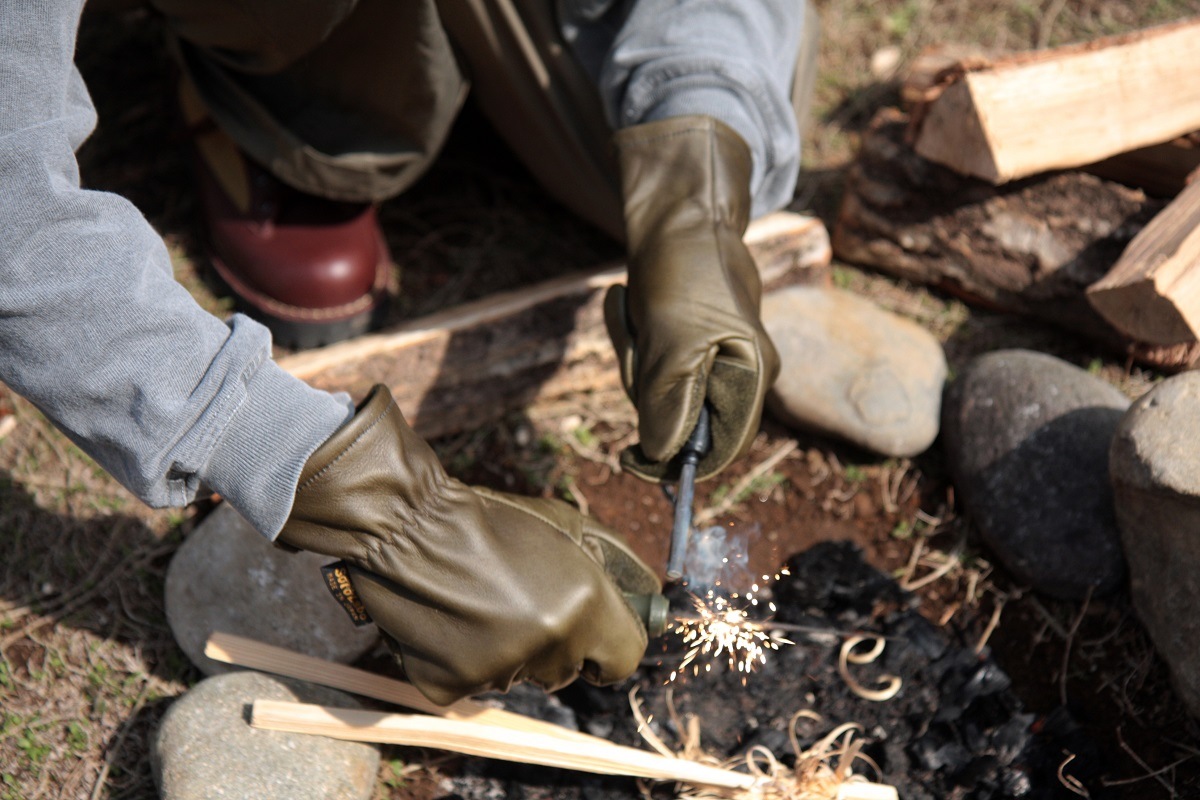 Leather Camp Gloves 001