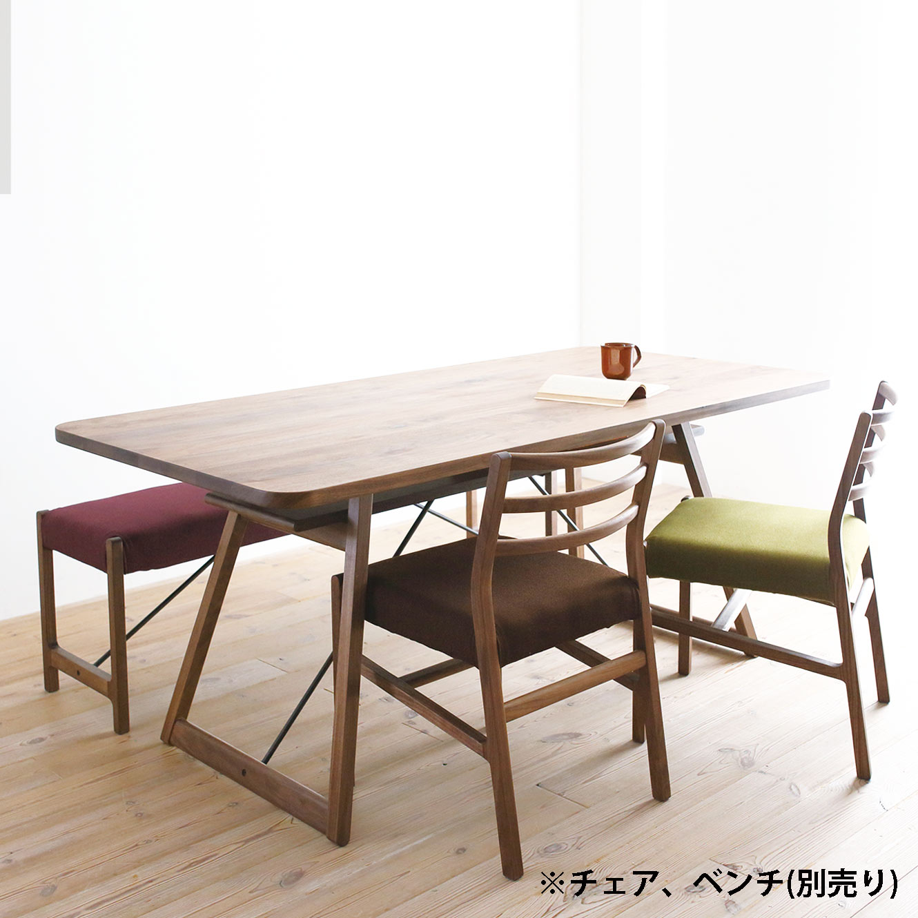 展示品　吉桂 ソース「168 Y HOPE」ウォールナット無垢ダイニングテーブル 展示品 吉桂 ソース「168 Y HOPE」ウォールナット無垢ダイニング