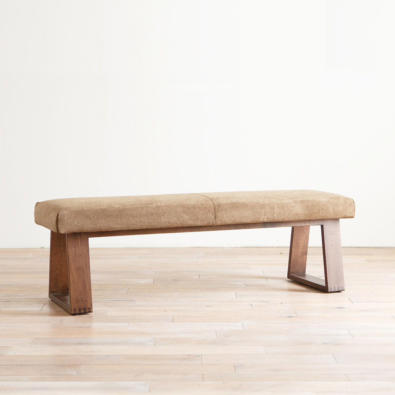 ベンチ 126 BIS ｜source公式オンラインショップ