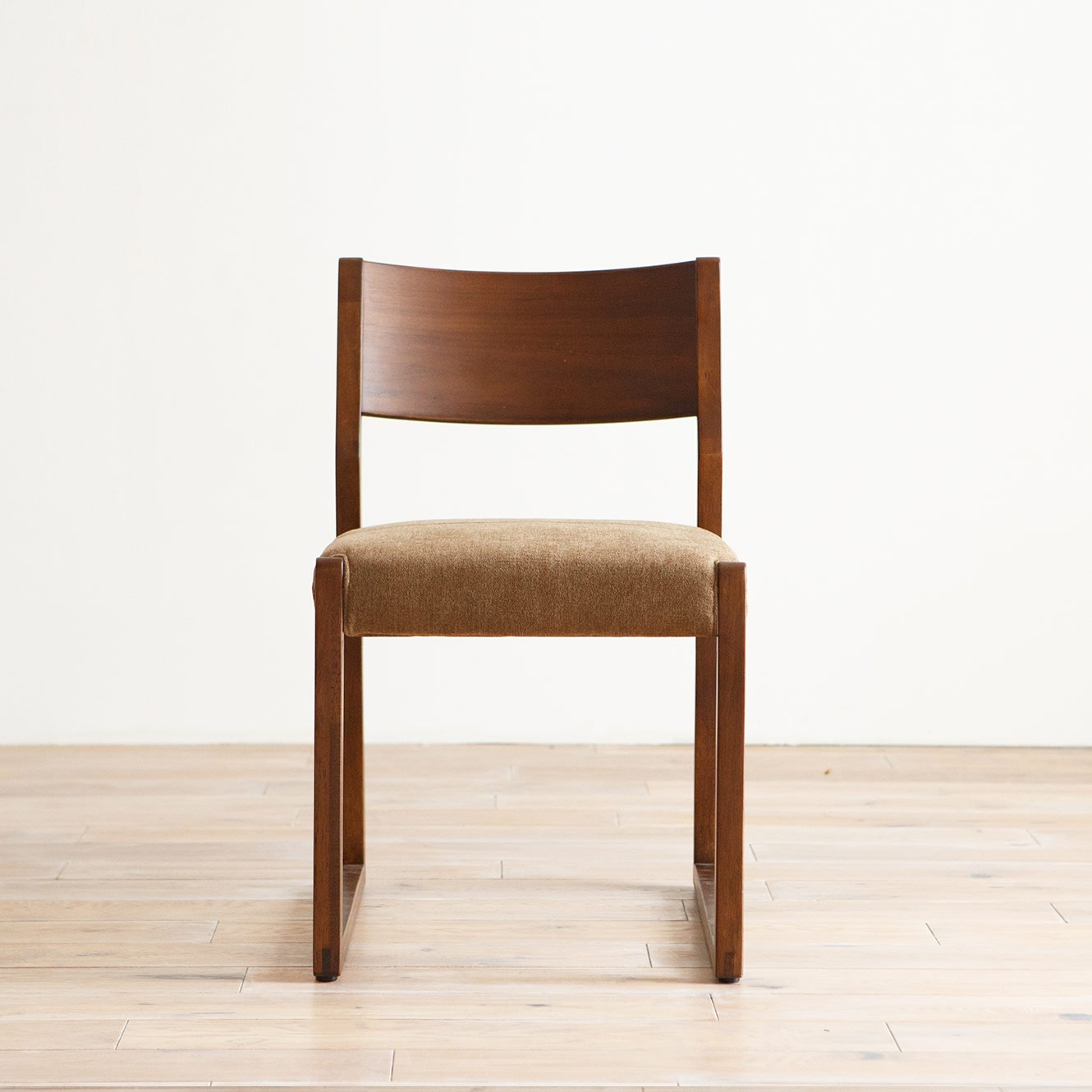 ダイニングチェア BIS