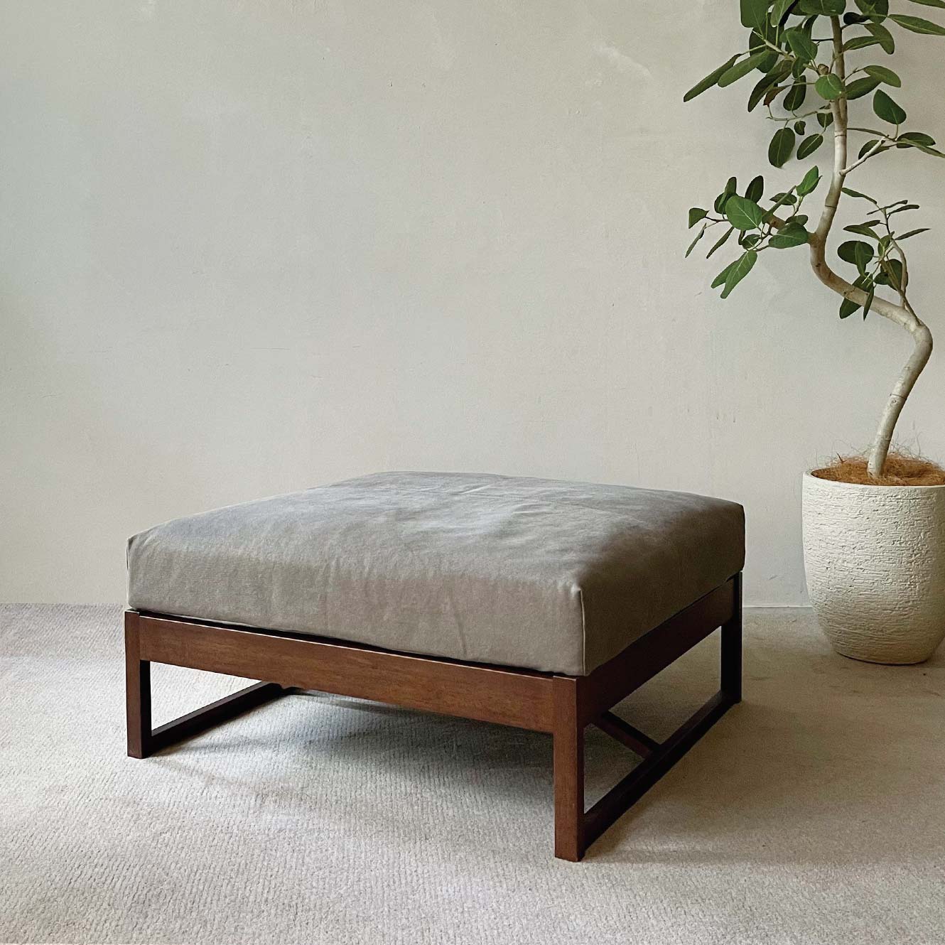 オットマン 077 TOCCO