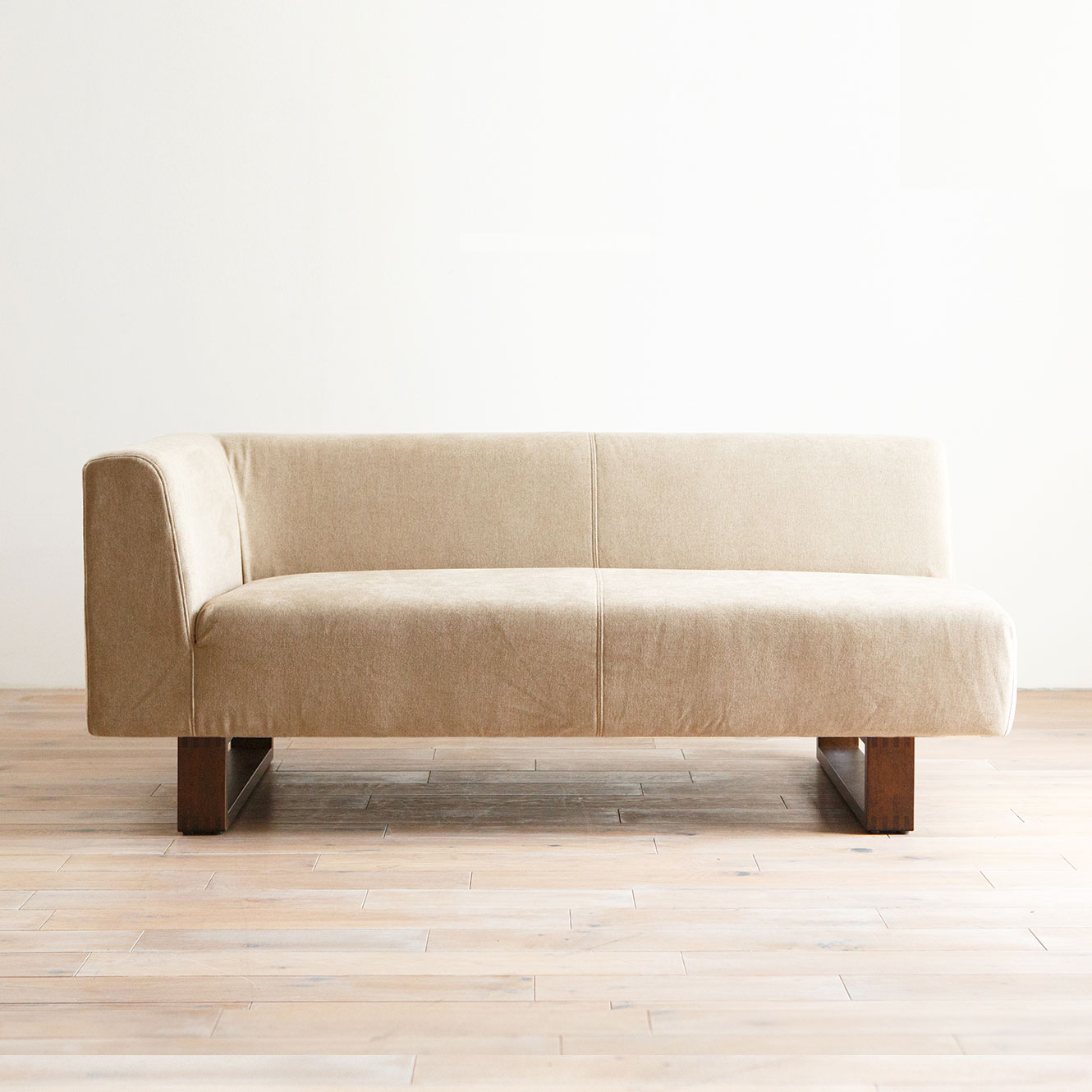 LD ワンアームソファ 154R BIS