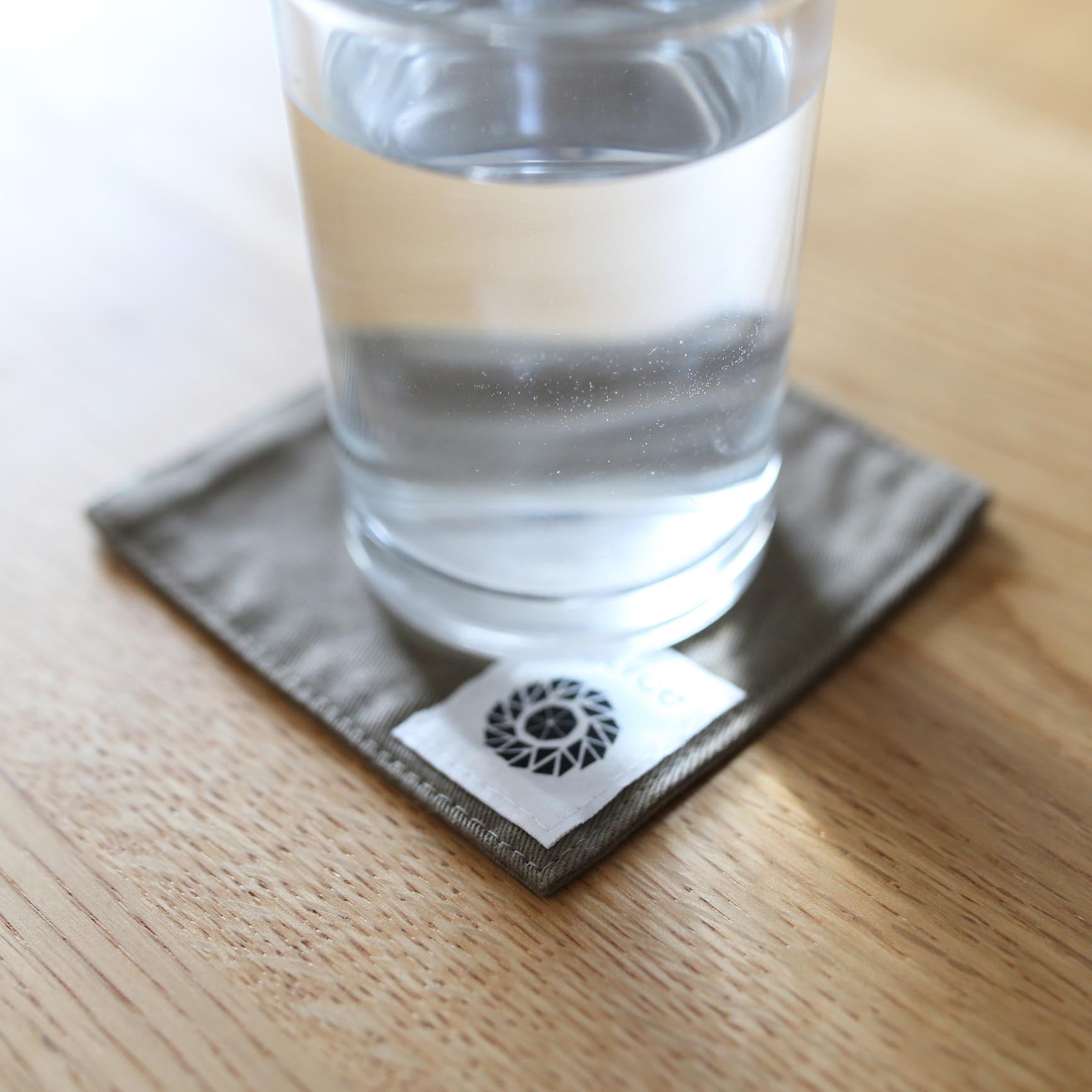 コースター COMODO