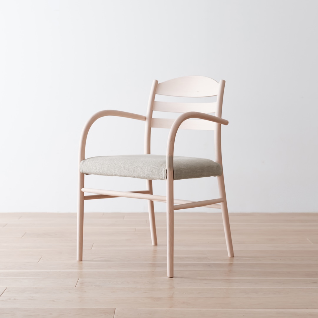 アームチェア Y ホワイト TORCERE (受注生産品）