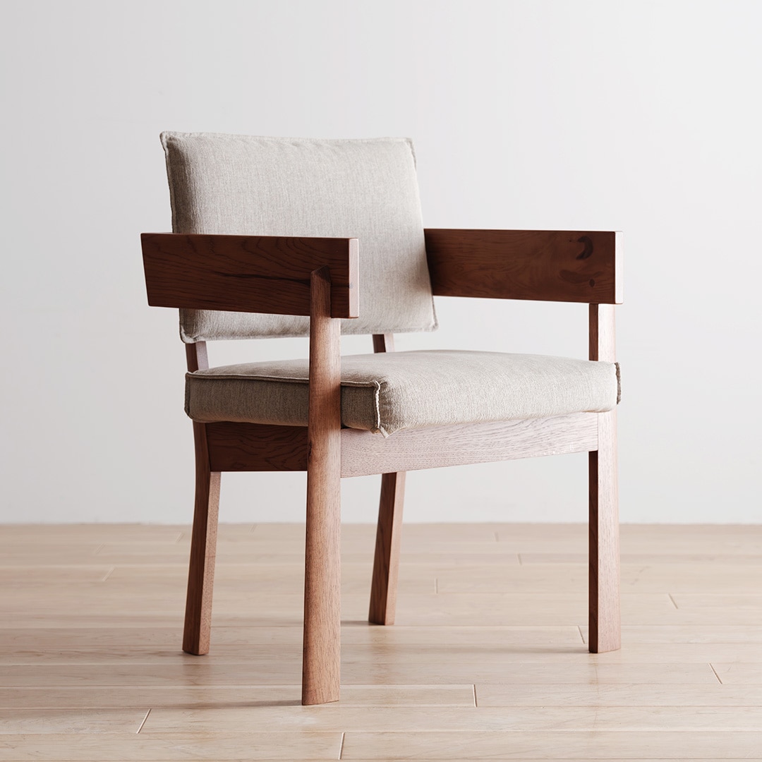 【展示品販売】アームチェア STECCATO/ステッカート　カバー：ベージュ　コンディション：良好