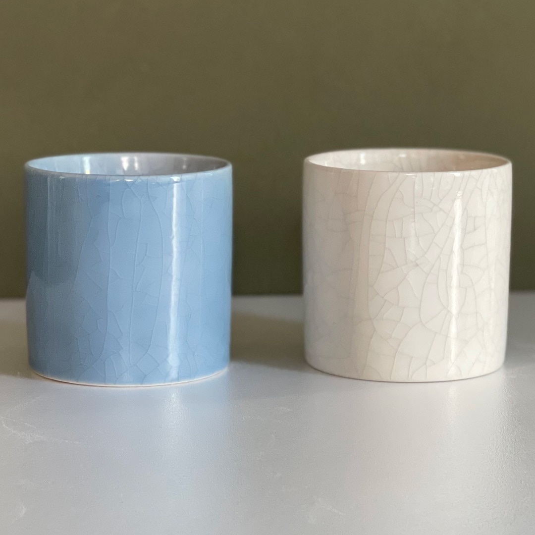 色絵犬ニ手毬茶碗　芳山造　共箱　M623 色絵犬ニ手毬茶碗 芳山造 共箱 M623 【公式通販】