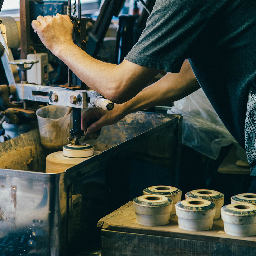 【南景製陶園】碗 高台 白貫入（湯呑み）