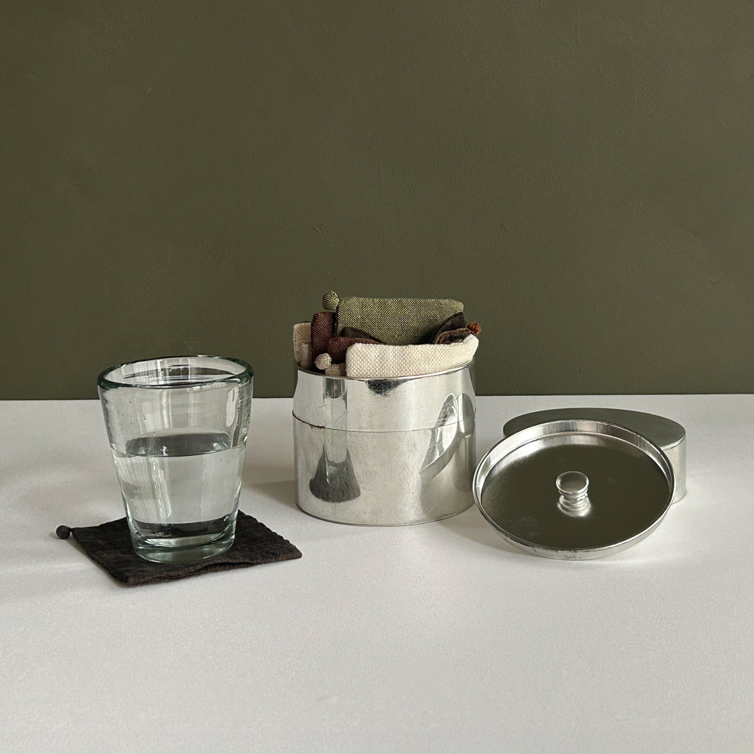 【SyuRo】丸缶　ブリキ