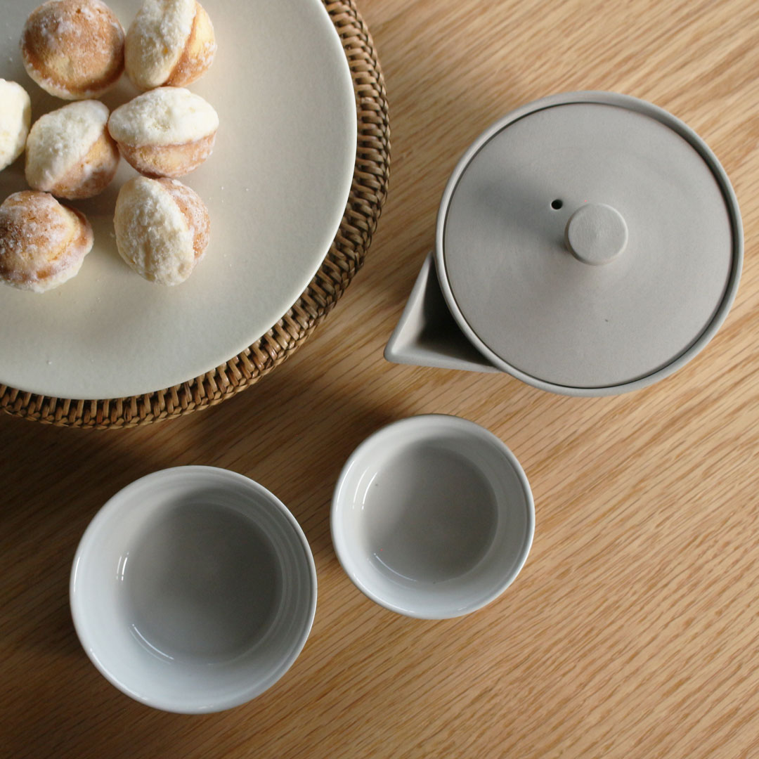 【南景製陶園】入子茶器 黒練（急須と湯呑みのセット）