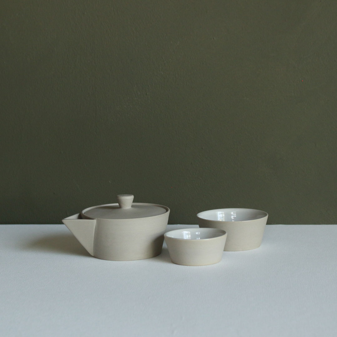 【南景製陶園】入子茶器 黒練（急須と湯呑みのセット）