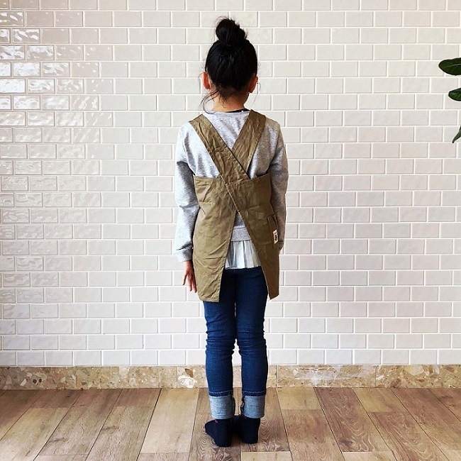 バッククロスエプロン キッズ COMODO／sourceオリジナル