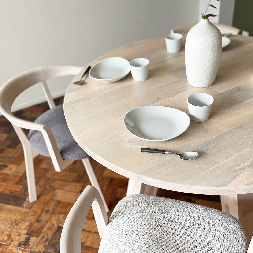 東京インテリア✳︎オフホワイト✳︎レザー アームチェア 東京