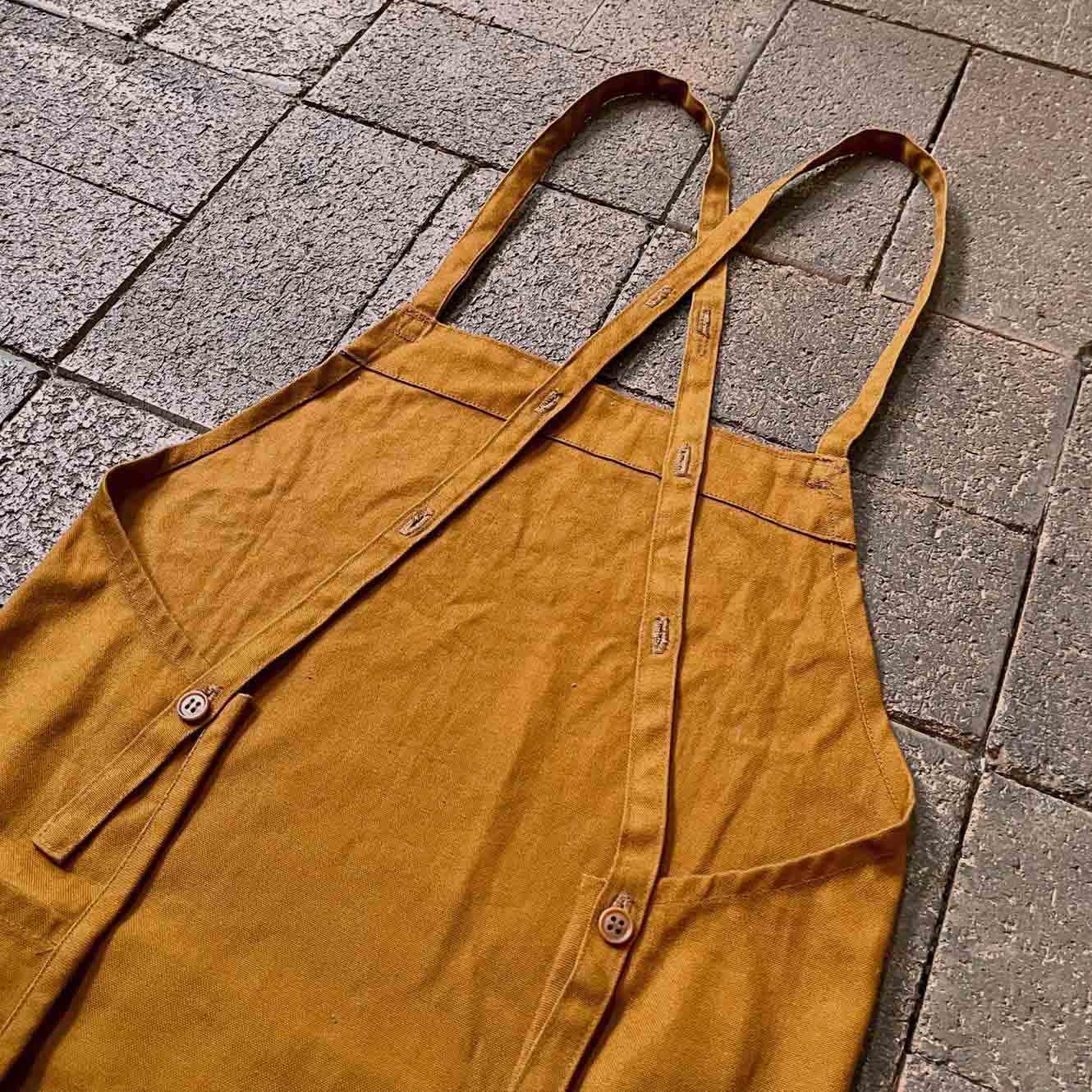 ウィークエプロン COMODO