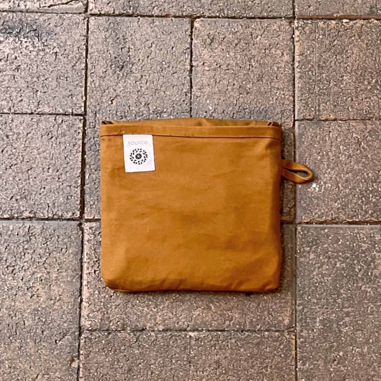 ウィークエプロン COMODO