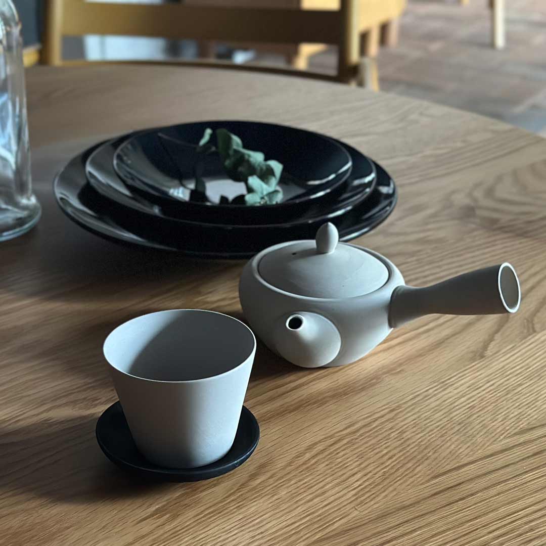 【南景製陶園】円錐 碗 白練 （湯呑）